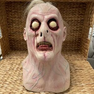 Trick or Treat Studios "Lurking Fear" Mask Full Head Latex‎ Horror Mask